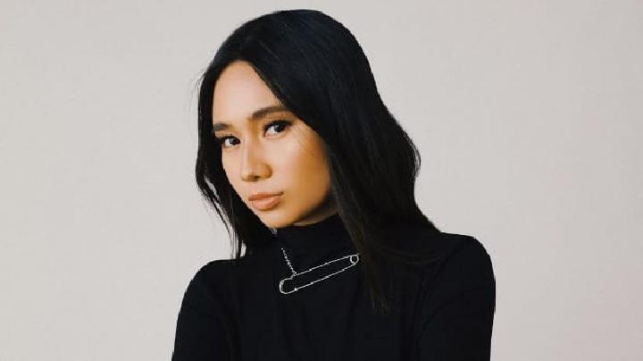 NIKI Menorehkan Sejarah Berkat Lagu Phil Collins