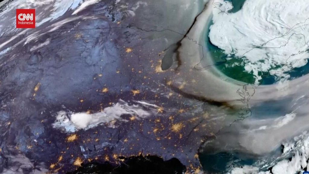 Satelit Tangkap Pemandangan Ngeri Asap Karhutla Selimuti AS