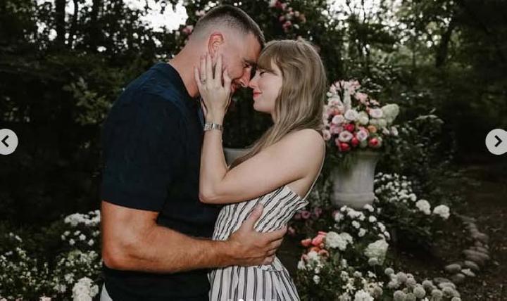 Fakta Menarik Cincin Tunangan Taylor Swift